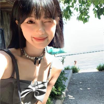 #现实高中