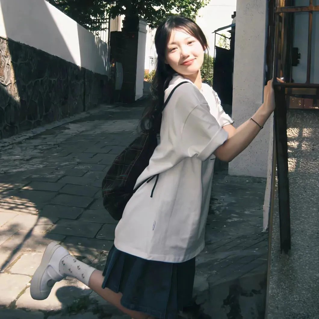湖边疑云