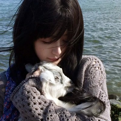 银杏飘落